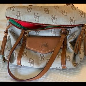 Dooney & Bourke shoulder bag